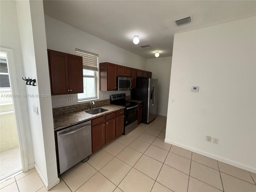 9465 SW 171st Court Studio, Miami, FL 33196