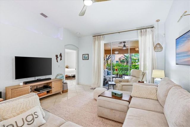 14915 Volterra CT, Naples, FL 34120