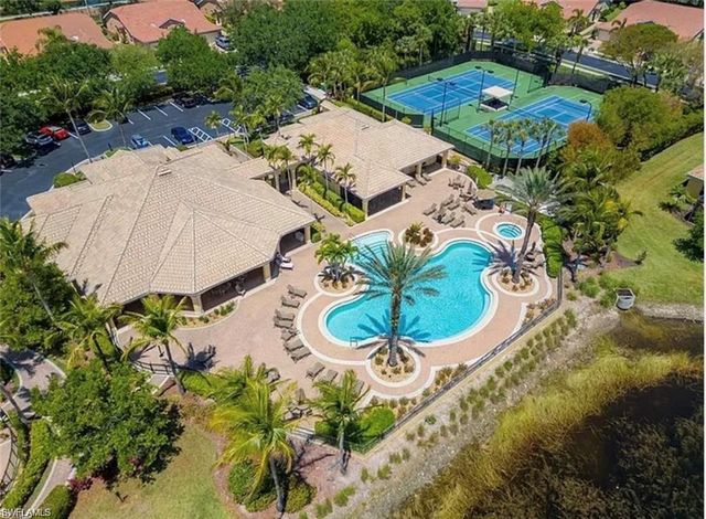 14915 Volterra CT, Naples, FL 34120
