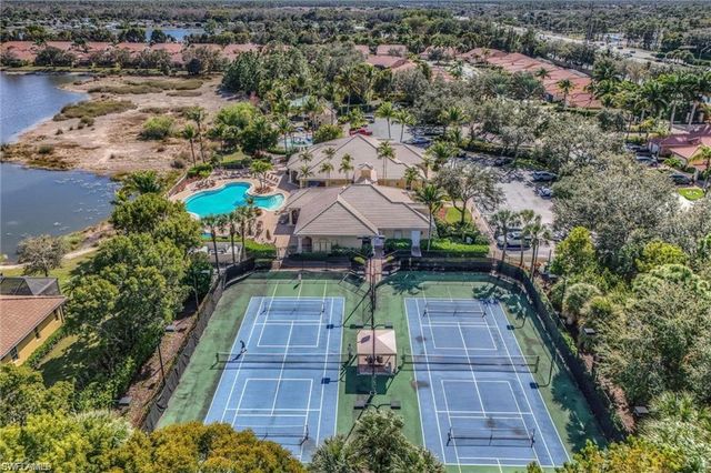 14915 Volterra CT, Naples, FL 34120