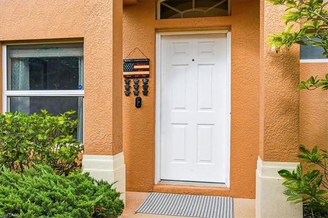14915 Volterra CT, Naples, FL 34120
