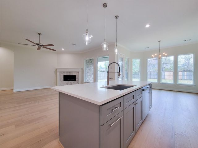 10308 Lakewood Drive, Conroe, TX 77385