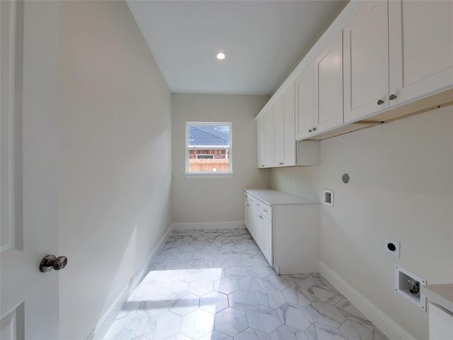 10308 Lakewood Drive, Conroe, TX 77385