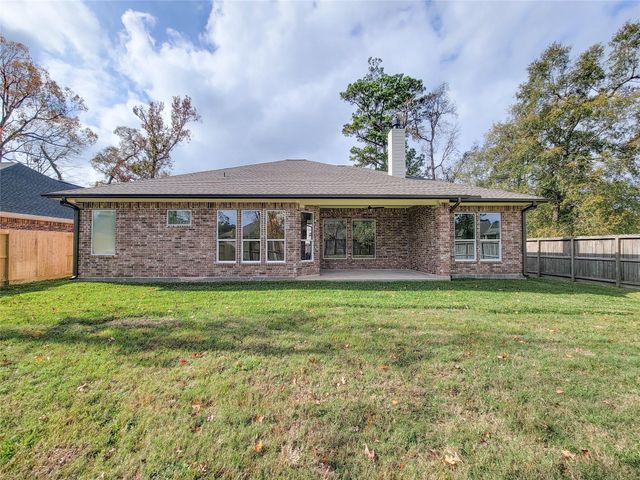 10308 Lakewood Drive, Conroe, TX 77385