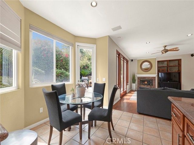 5129 S Chariton Avenue, Ladera Heights, CA 90056