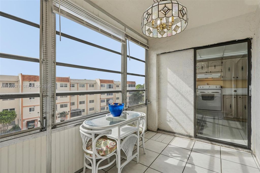 Image 14 of property listing at 2301 NW 41st Ave 403, Lauderhill, FL 33313