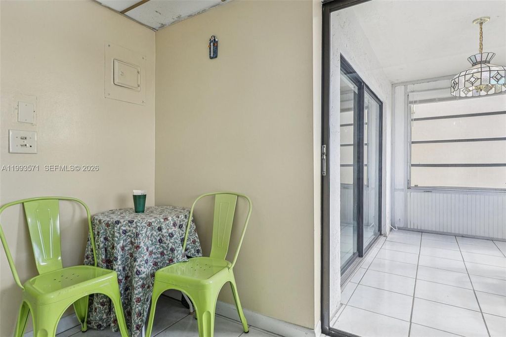 Image 20 of property listing at 2301 NW 41st Ave 403, Lauderhill, FL 33313