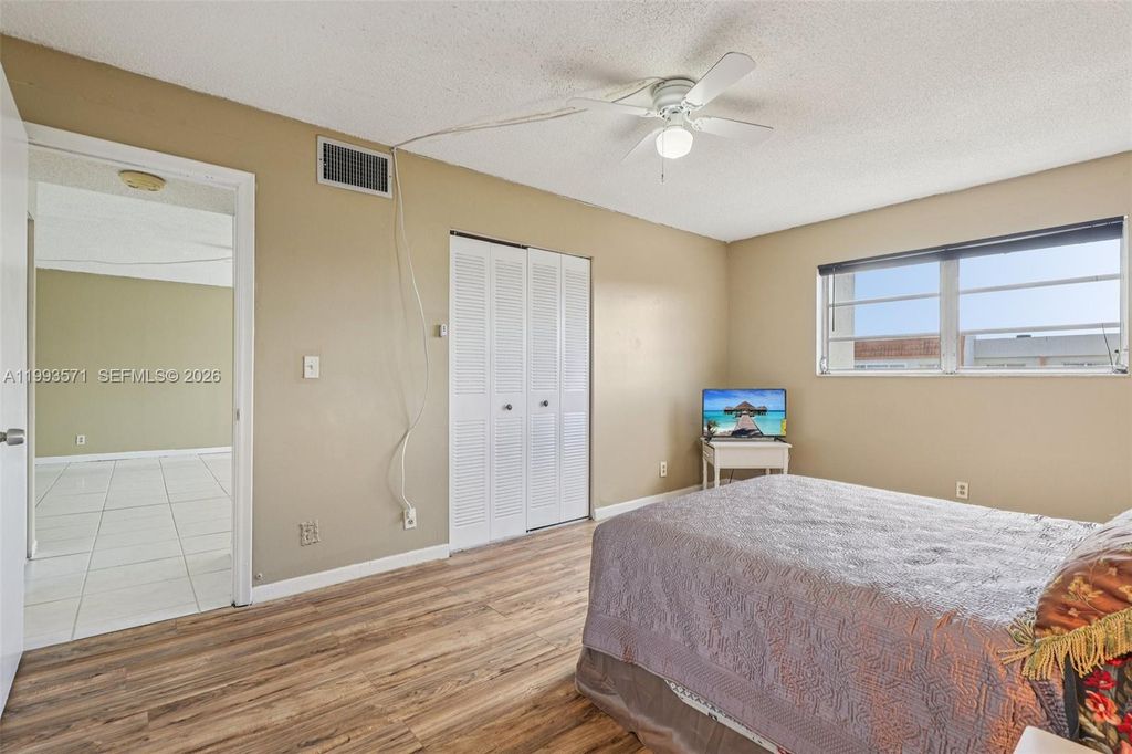 Image 27 of property listing at 2301 NW 41st Ave 403, Lauderhill, FL 33313