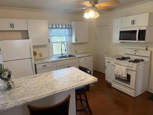 1843 HUBBARD STREET, Oshkosh, WI 54902