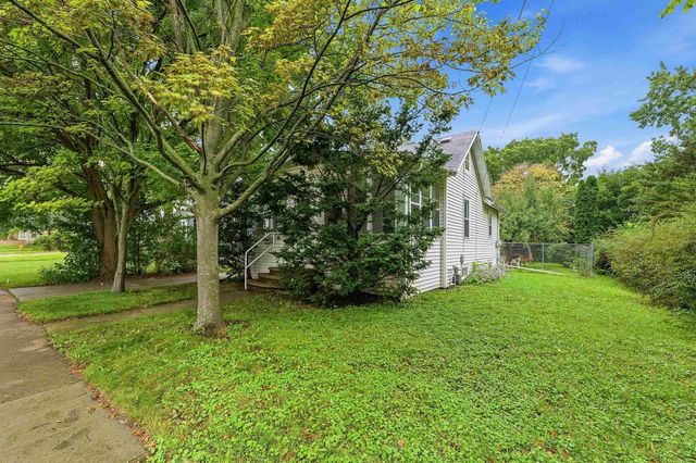 1843 HUBBARD STREET, Oshkosh, WI 54902