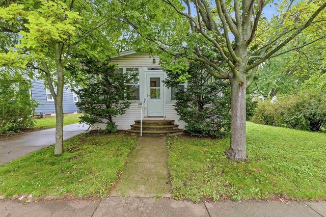 1843 HUBBARD STREET, Oshkosh, WI 54902
