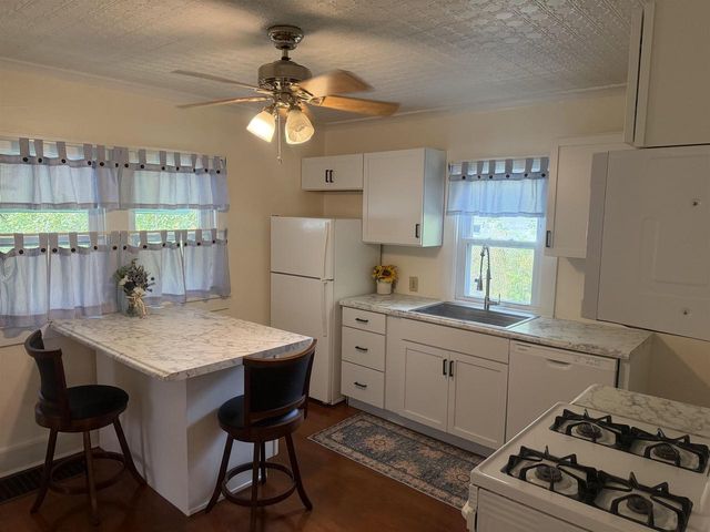 1843 HUBBARD STREET, Oshkosh, WI 54902
