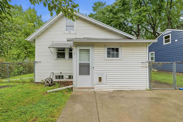 1843 HUBBARD STREET, Oshkosh, WI 54902