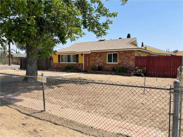 26345 Cypress, Highland, CA 92346