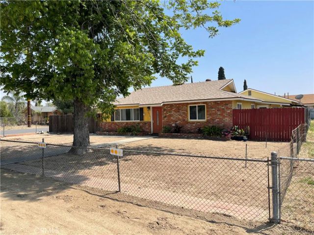 26345 Cypress, Highland, CA 92346