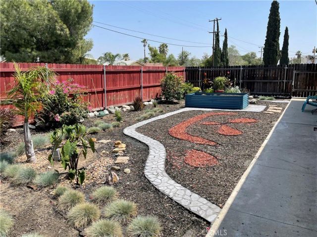 26345 Cypress, Highland, CA 92346