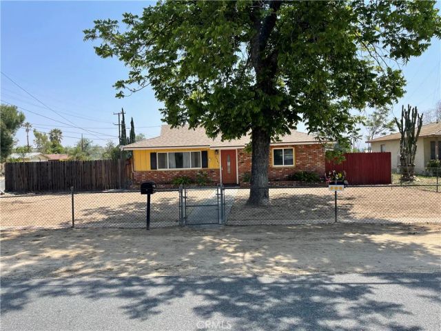 26345 Cypress, Highland, CA 92346
