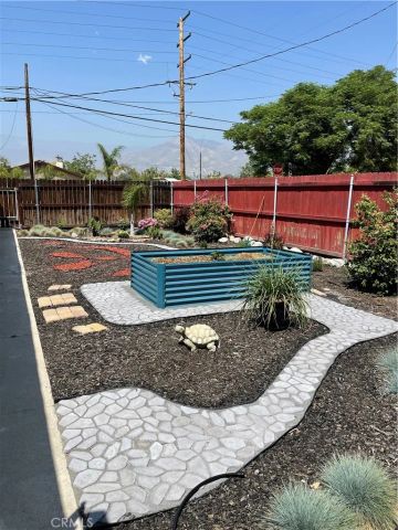 26345 Cypress, Highland, CA 92346
