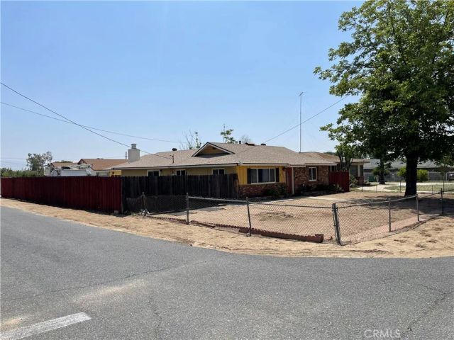 26345 Cypress, Highland, CA 92346