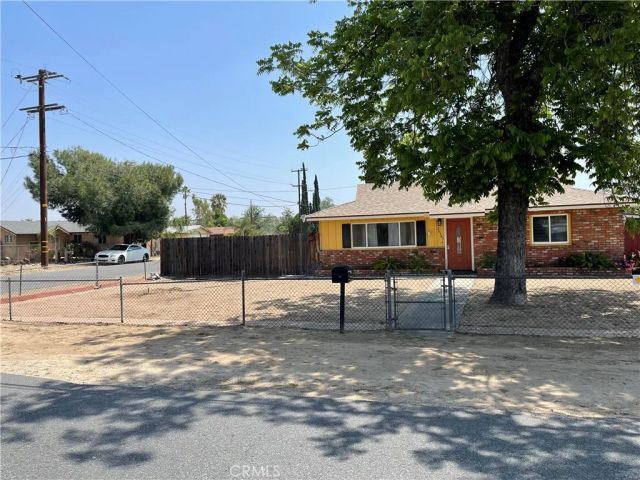 26345 Cypress, Highland, CA 92346