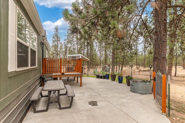 22915 S Cross Rd, Cheney, WA 99004