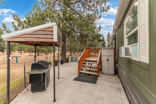 22915 S Cross Rd, Cheney, WA 99004