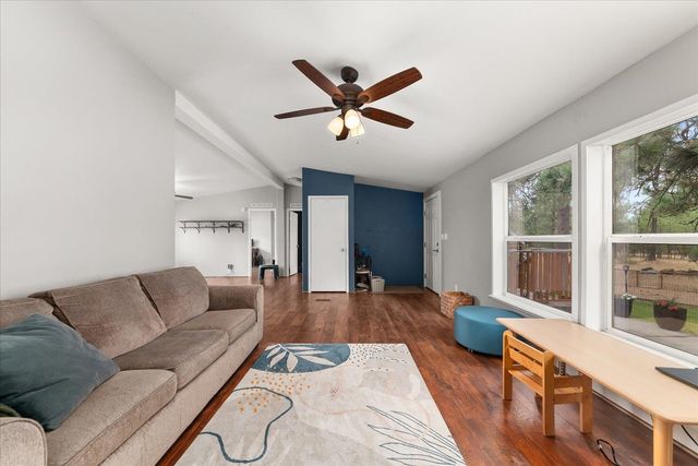 22915 S Cross Rd, Cheney, WA 99004