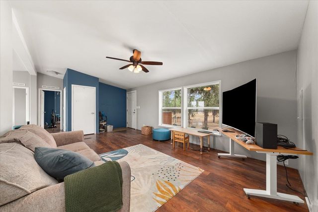 22915 S Cross Rd, Cheney, WA 99004