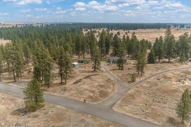 22915 S Cross Rd, Cheney, WA 99004