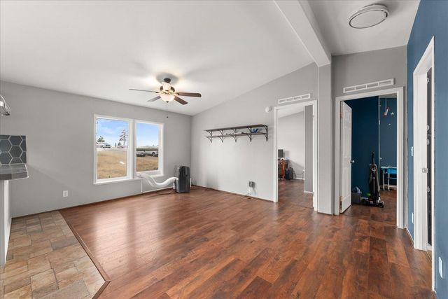 22915 S Cross Rd, Cheney, WA 99004