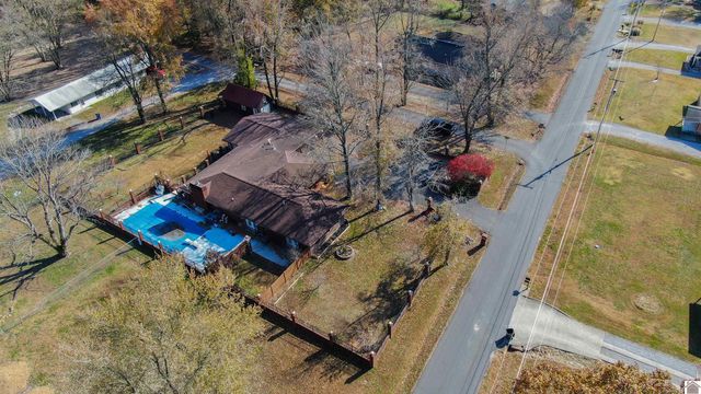 4444 Schneidman Road, Paducah, KY 42003