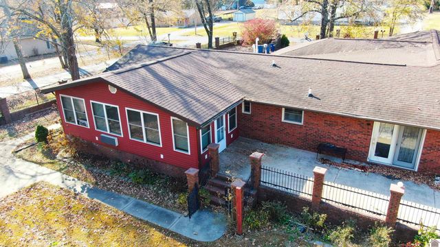 4444 Schneidman Road, Paducah, KY 42003