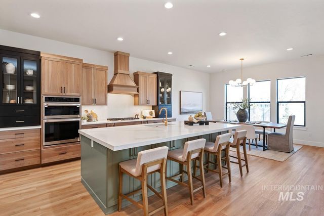 7168 E Chicken Hawk Loop, Nampa, ID 83686