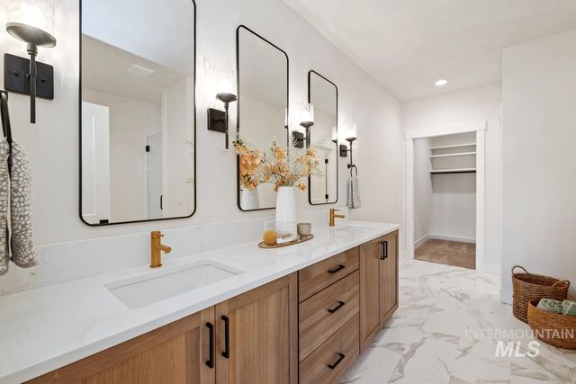 7168 E Chicken Hawk Loop, Nampa, ID 83686