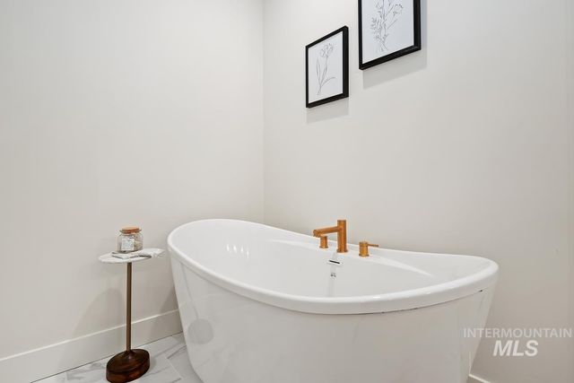 7168 E Chicken Hawk Loop, Nampa, ID 83686