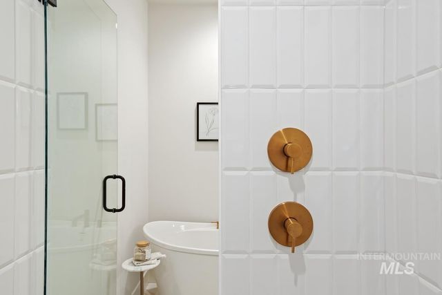 7168 E Chicken Hawk Loop, Nampa, ID 83686