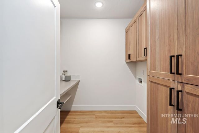 7168 E Chicken Hawk Loop, Nampa, ID 83686