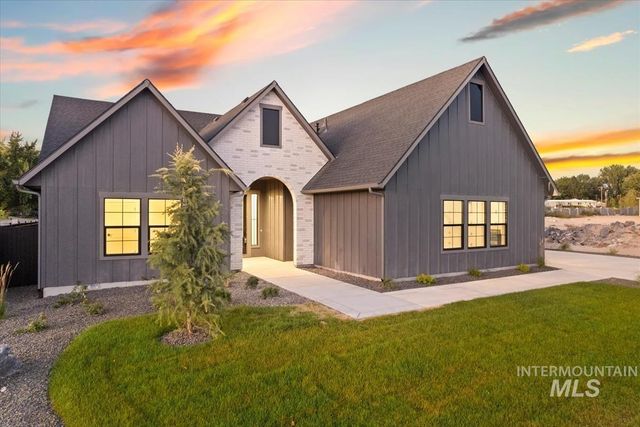 7168 E Chicken Hawk Loop, Nampa, ID 83686