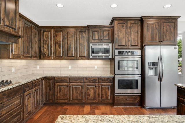 18072 72nd Avenue N, Maple Grove, MN 55311