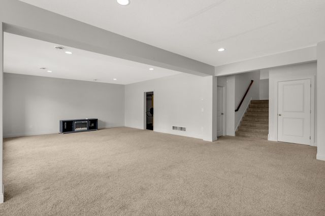 18072 72nd Avenue N, Maple Grove, MN 55311