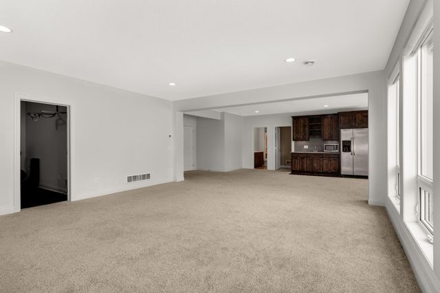 18072 72nd Avenue N, Maple Grove, MN 55311