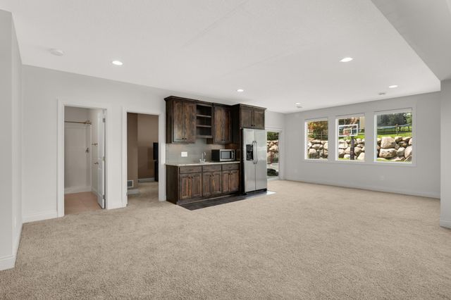 18072 72nd Avenue N, Maple Grove, MN 55311