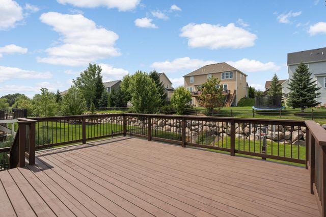 18072 72nd Avenue N, Maple Grove, MN 55311