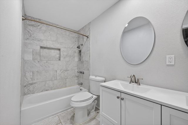 9017 Millwood Drive, Rowlett, TX 75088