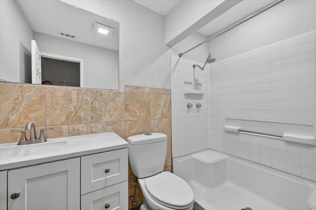 9017 Millwood Drive, Rowlett, TX 75088