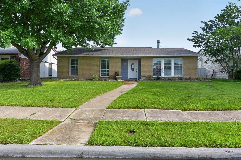 9017 Millwood Drive, Rowlett, TX 75088