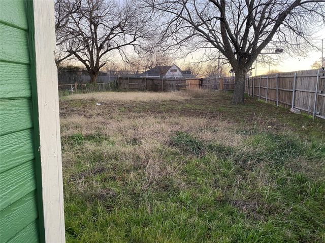 7002 Red Bud Drive, Dallas, TX 75227