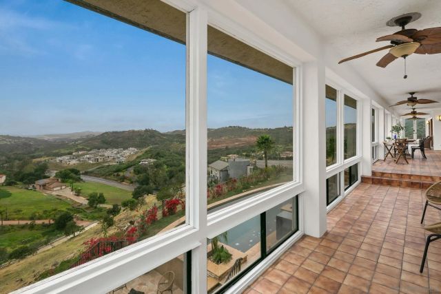29509 Hoxie Ranch Rd, Vista, CA 92084