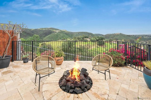29509 Hoxie Ranch Rd, Vista, CA 92084