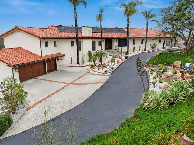 29509 Hoxie Ranch Rd, Vista, CA 92084